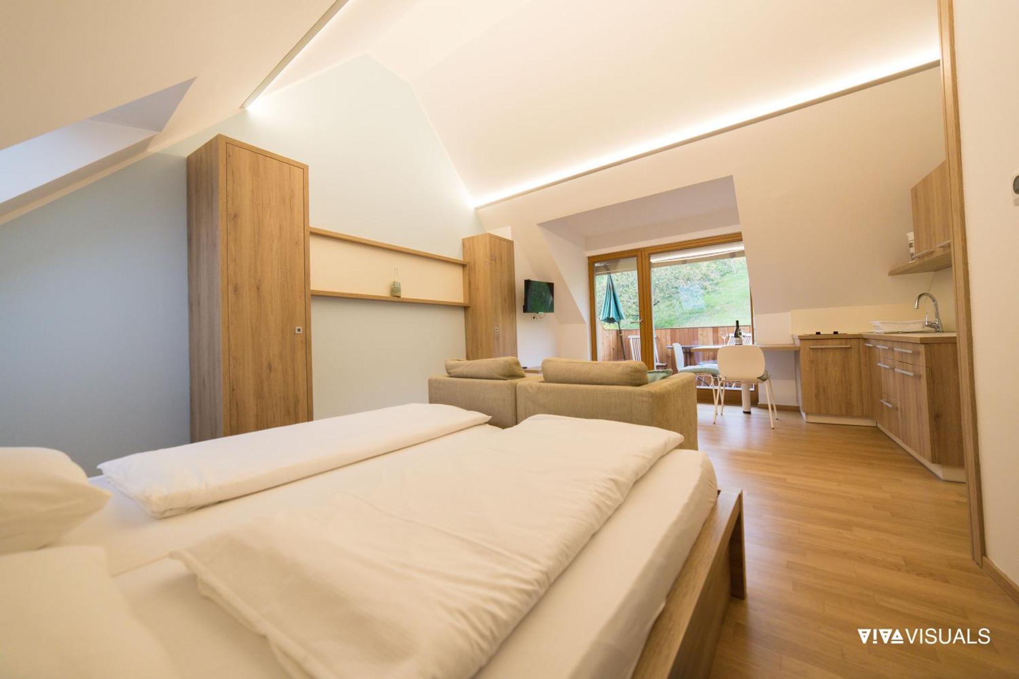 Vino Valdhuber Apartments Svecina ภายนอก รูปภาพ