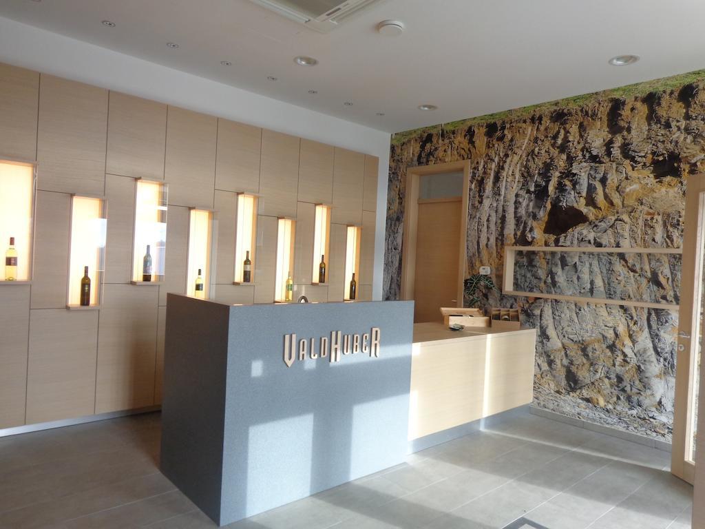 Vino Valdhuber Apartments Svecina ภายนอก รูปภาพ